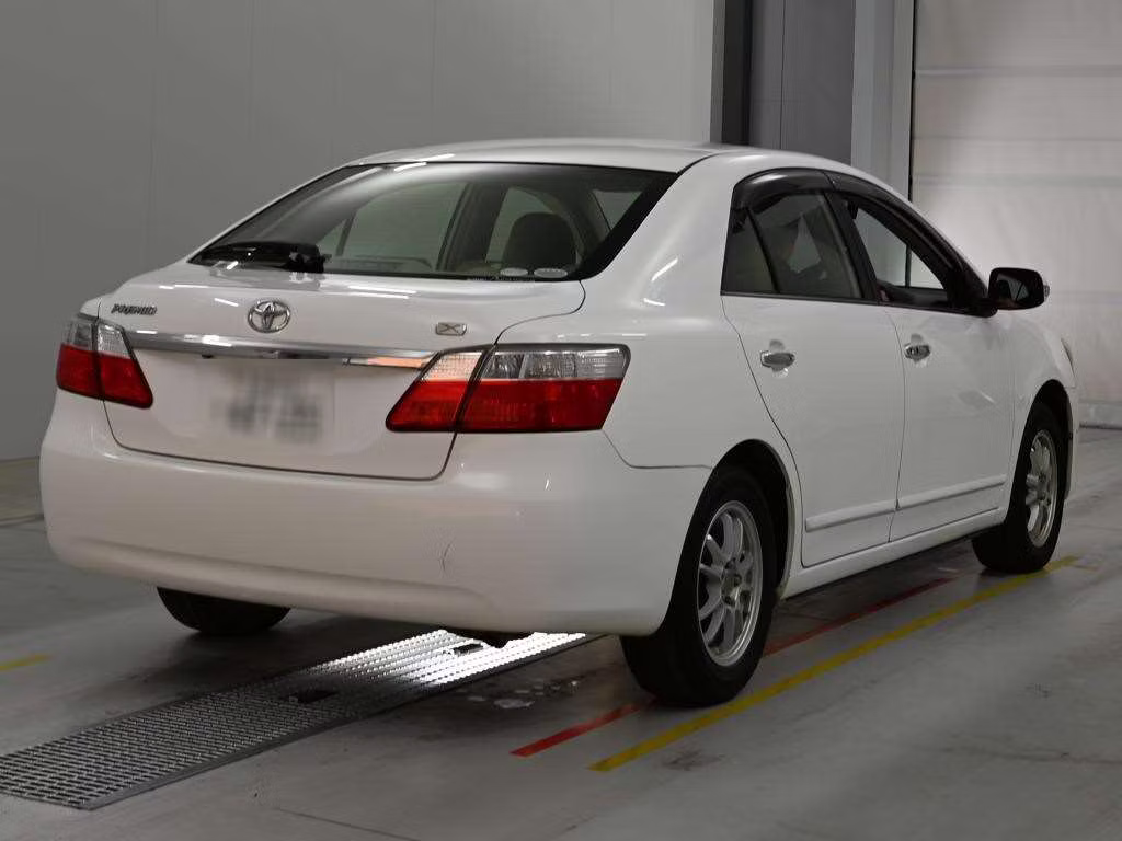 TOYOTA PREMIO