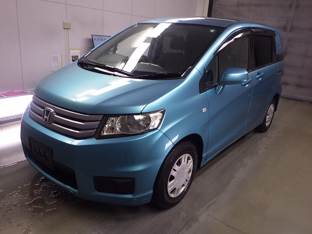 HONDA FREED SPIKE