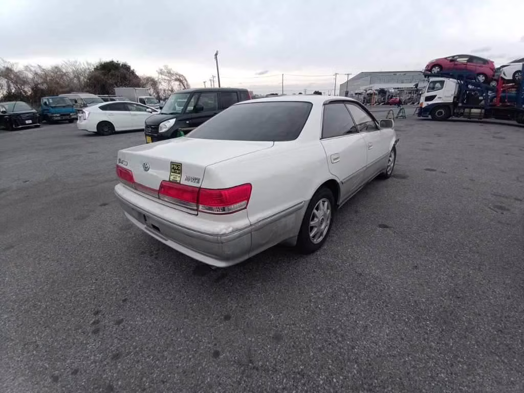 TOYOTA MARK II