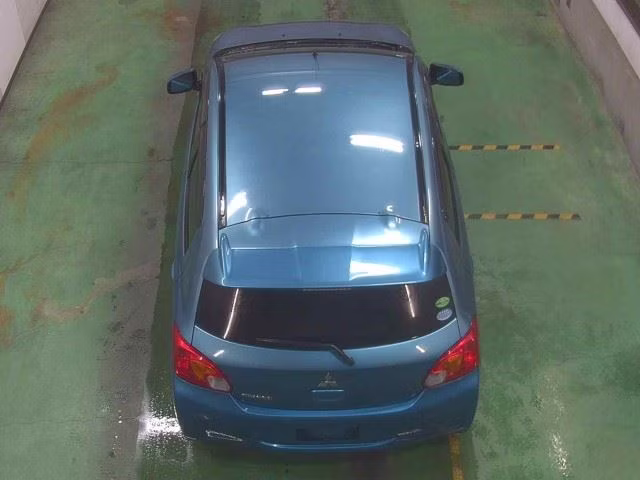 MITSUBISHI MIRAGE