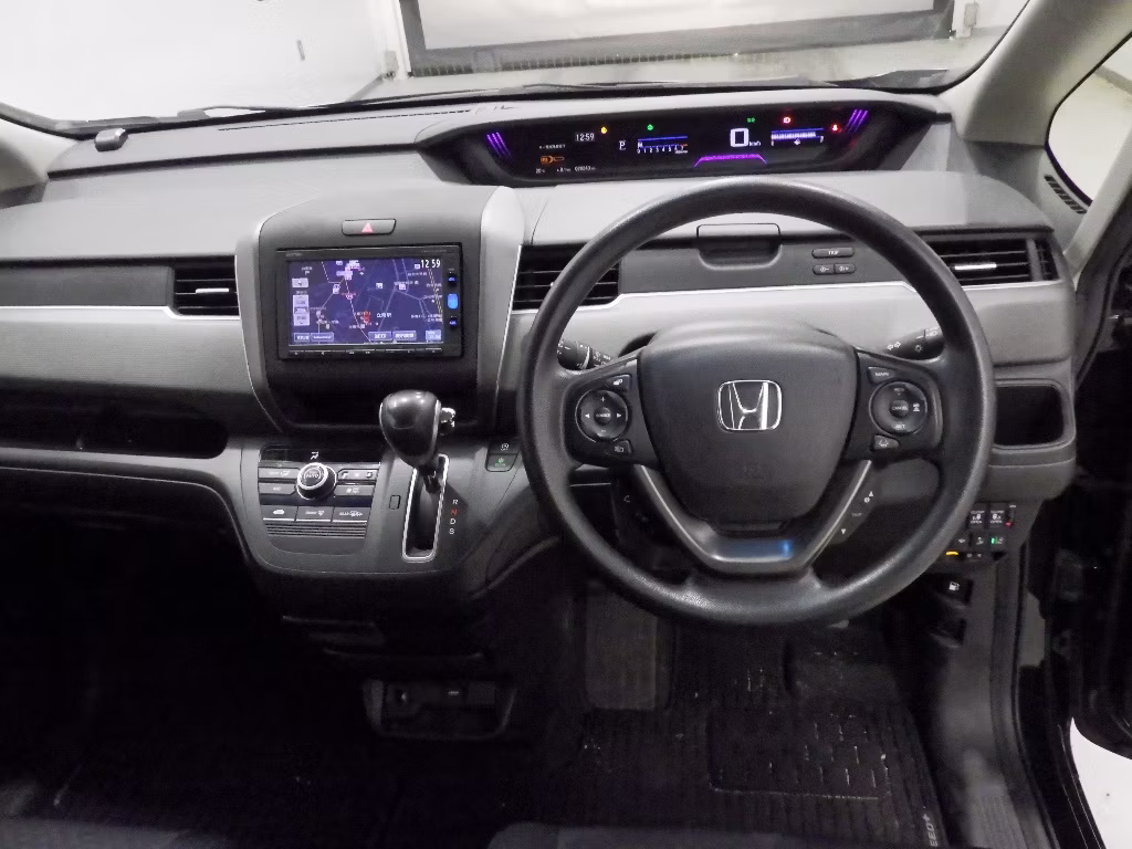 HONDA FREED+