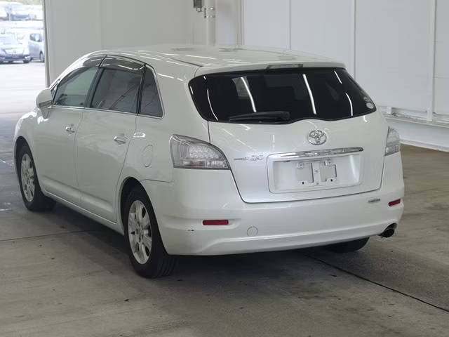 TOYOTA MARK X ZIO