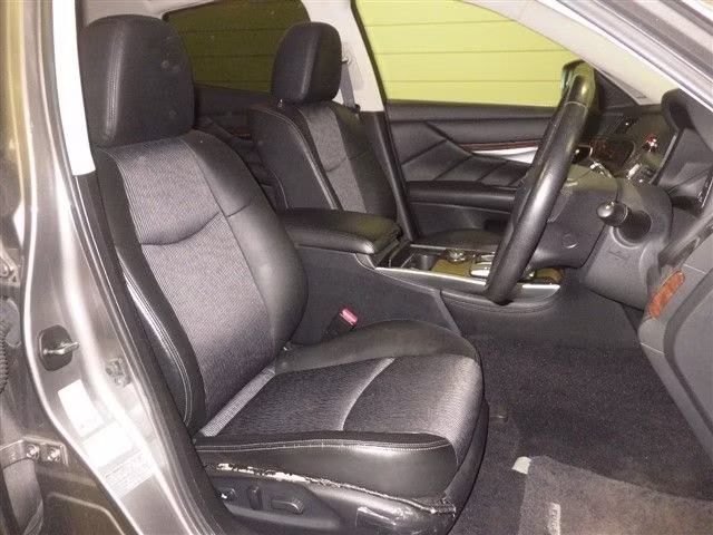 NISSAN FUGA