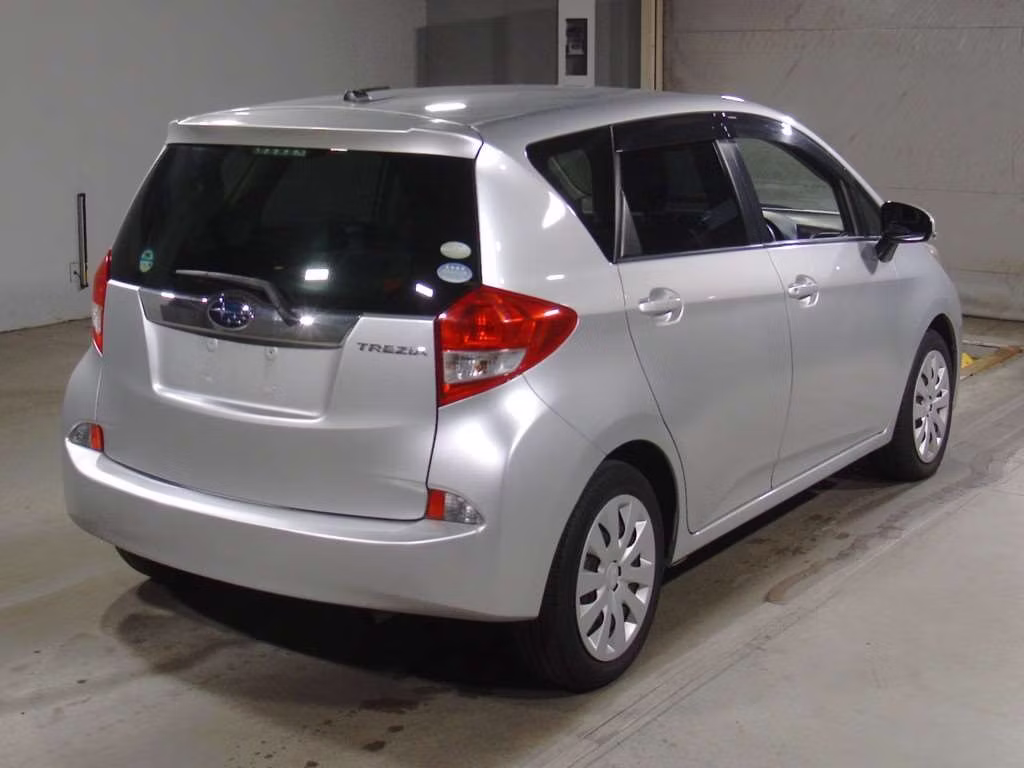 SUBARU TREZIA