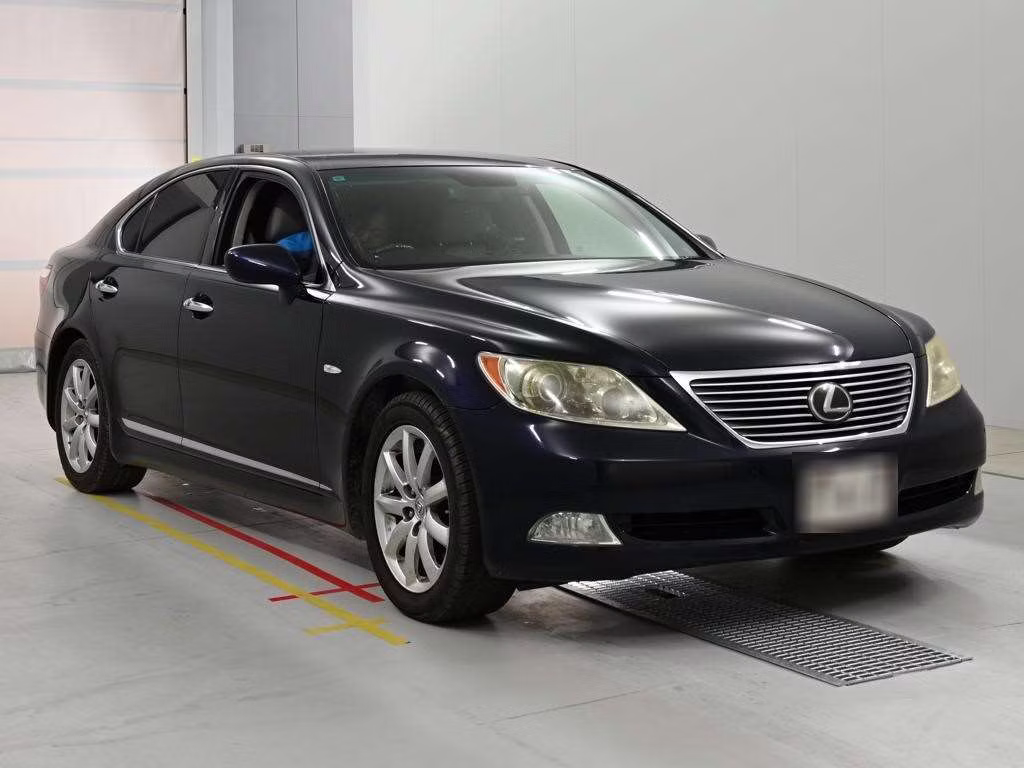 LEXUS LS460