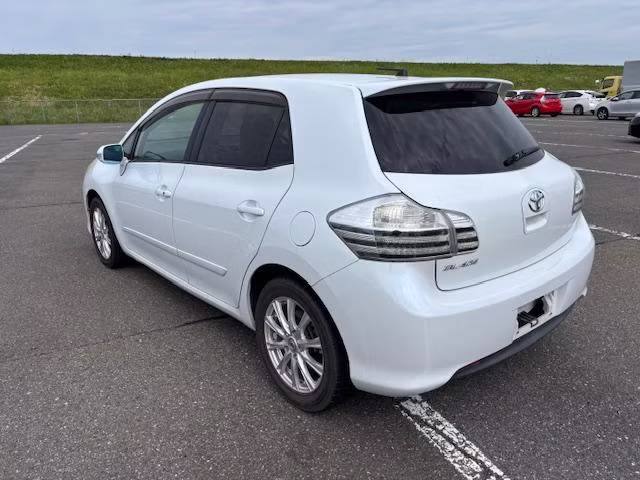 TOYOTA BLADE