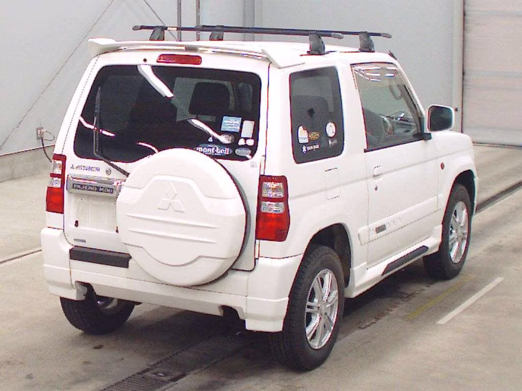 MITSUBISHI PAJERO MINI