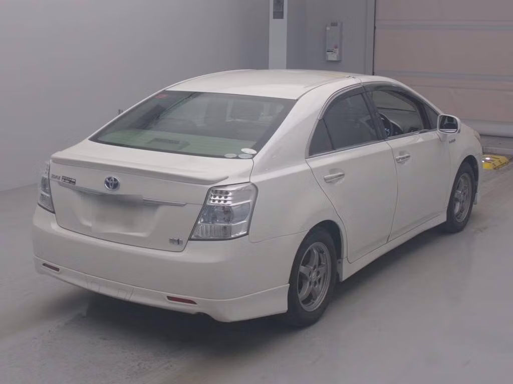 TOYOTA SAI