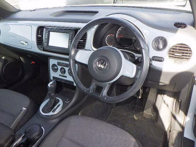 VOLKSWAGEN BEETLE