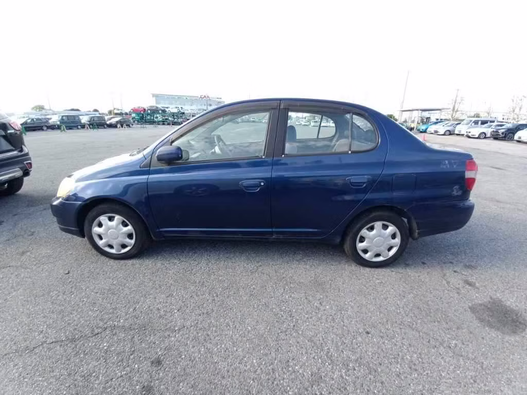 TOYOTA PLATZ