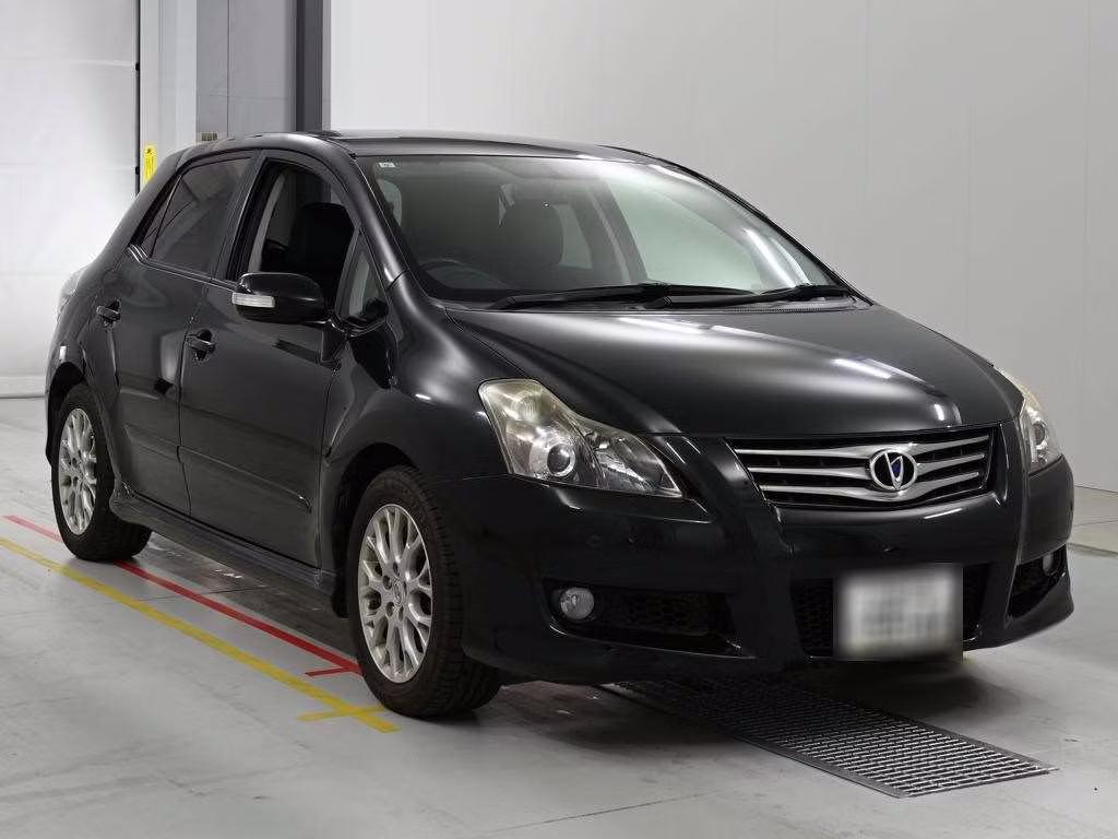 TOYOTA BLADE