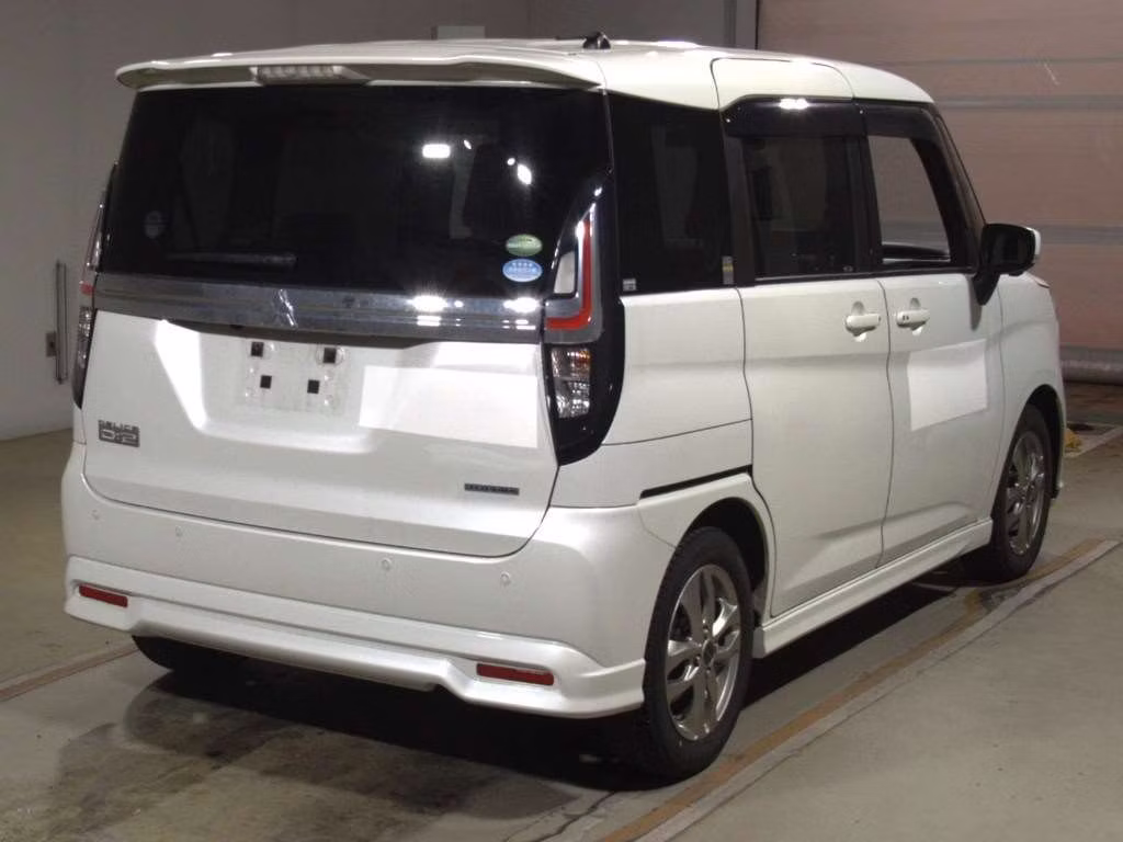 MITSUBISHI DELICA D:2