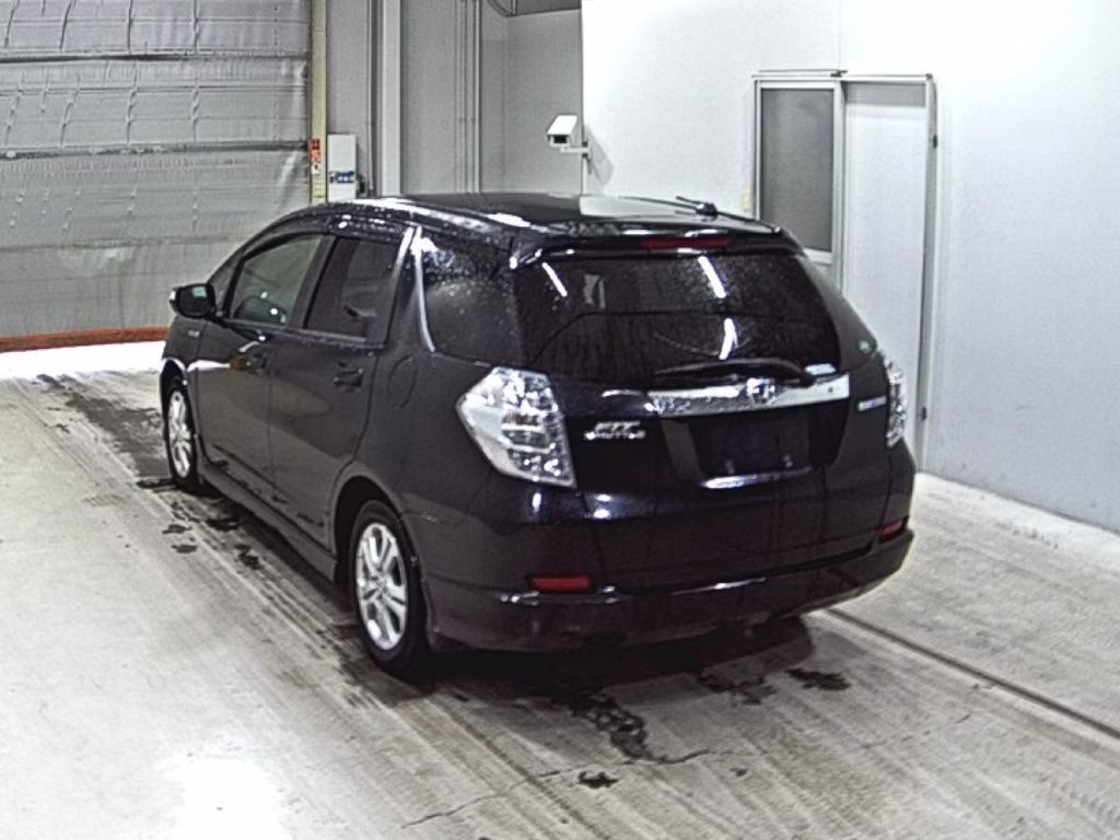 HONDA FIT SHUTTLE