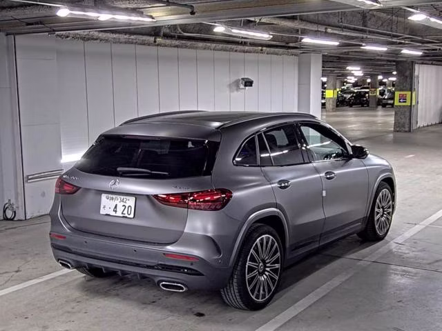 MERCEDES-BENZ GLA-CLASS