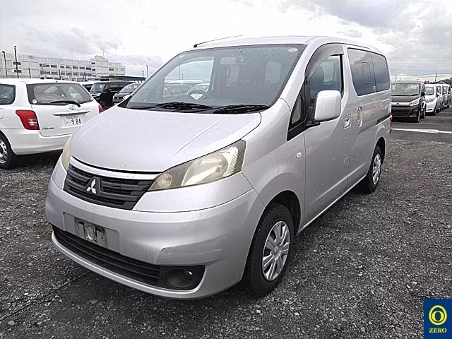 MITSUBISHI DELICA D:3