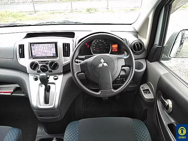 MITSUBISHI DELICA D:3