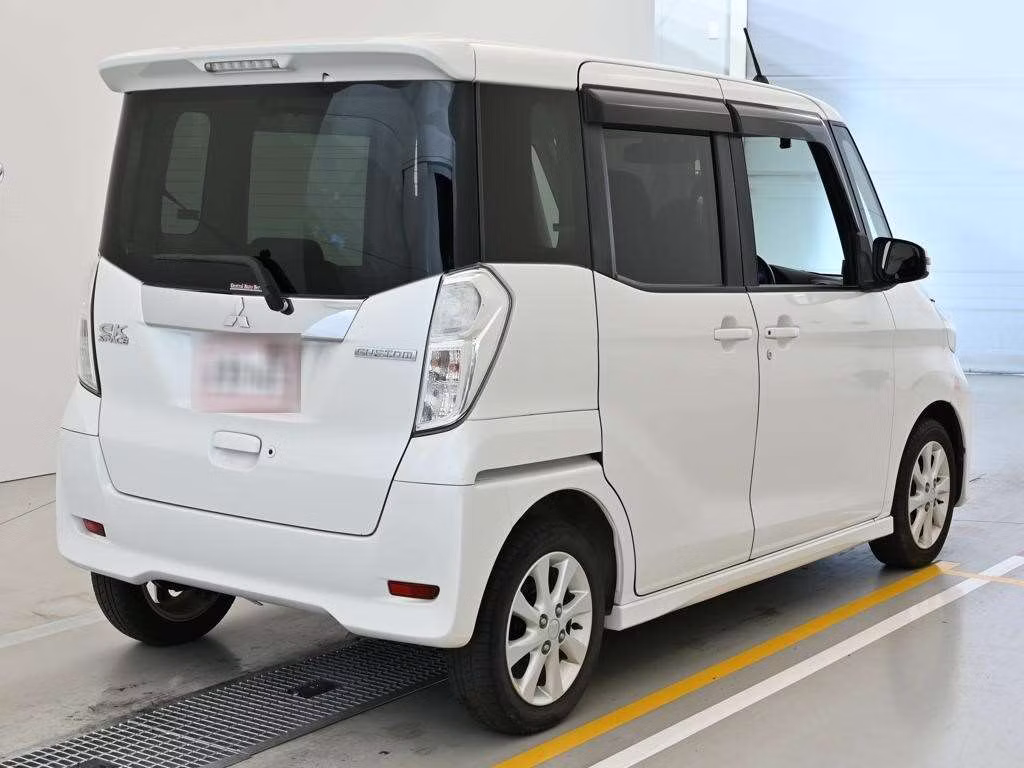 MITSUBISHI EK SPACE