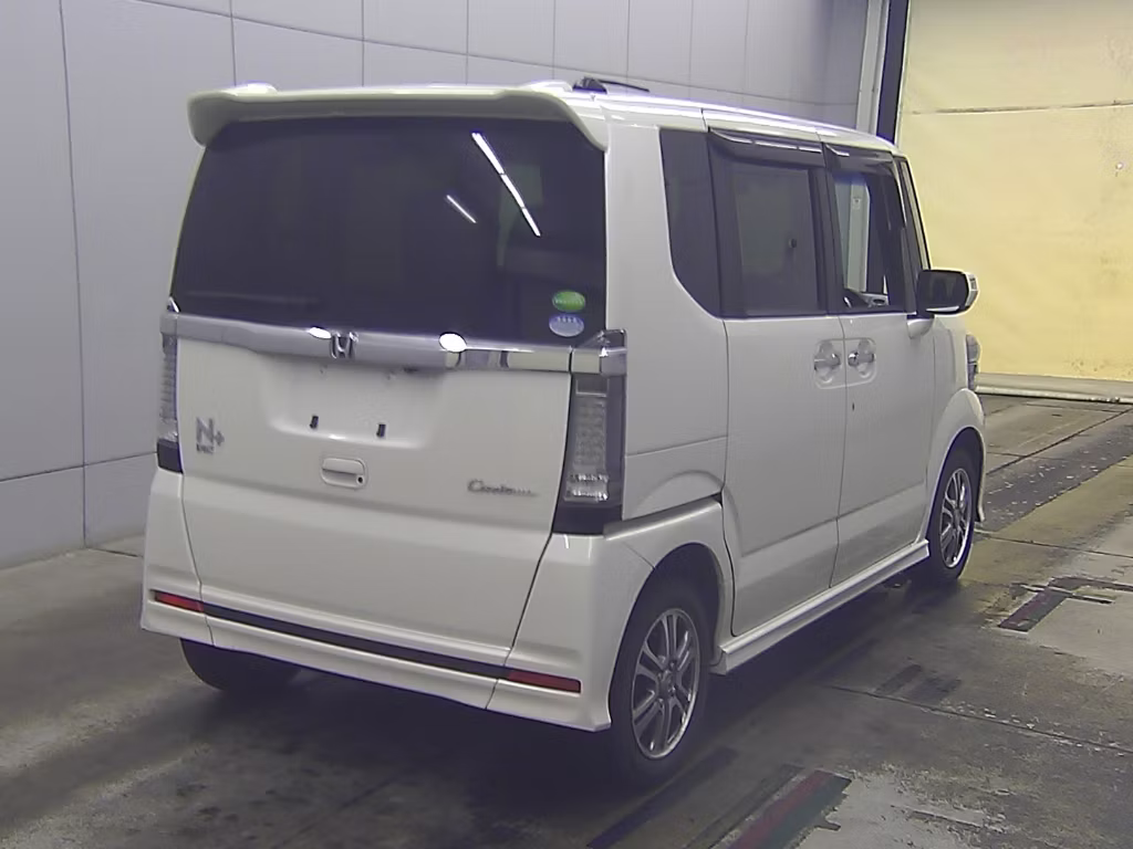HONDA N-BOX+