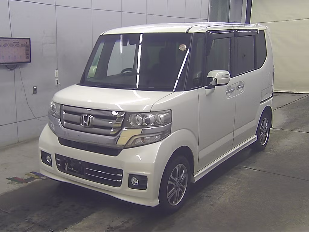 HONDA N-BOX+