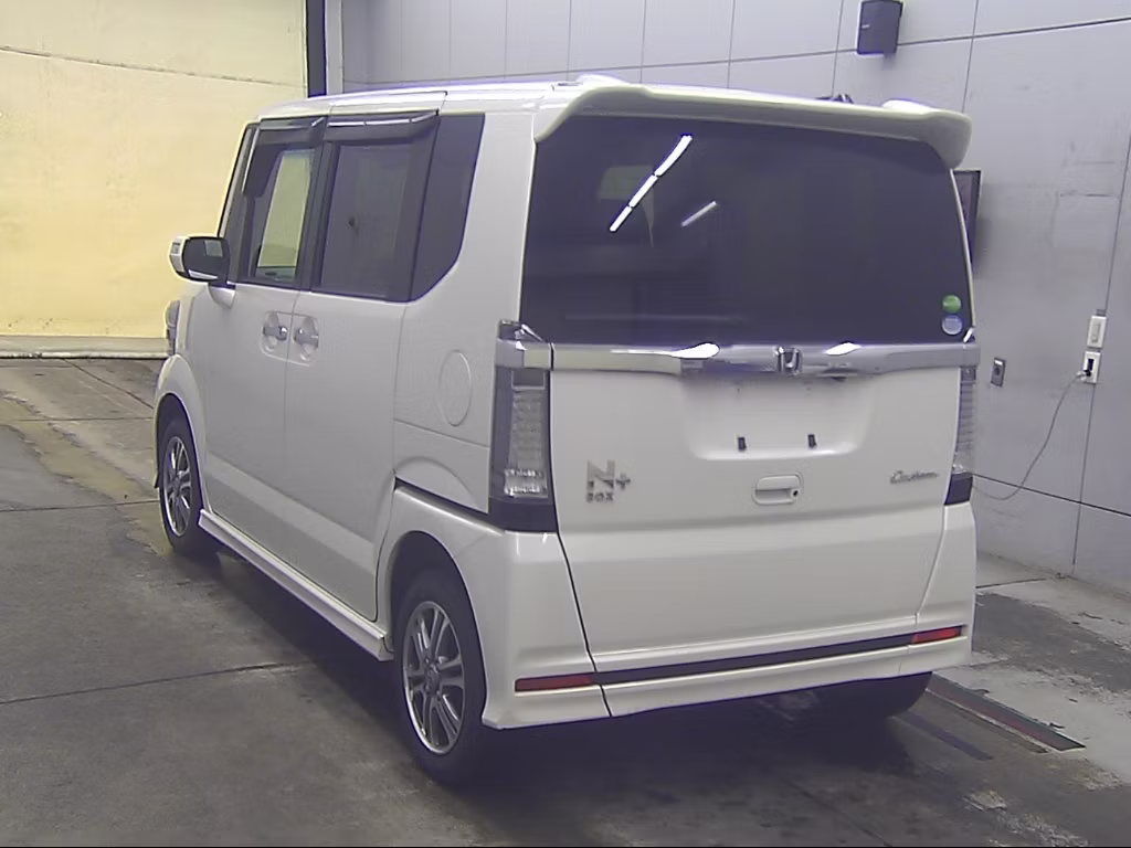 HONDA N-BOX+