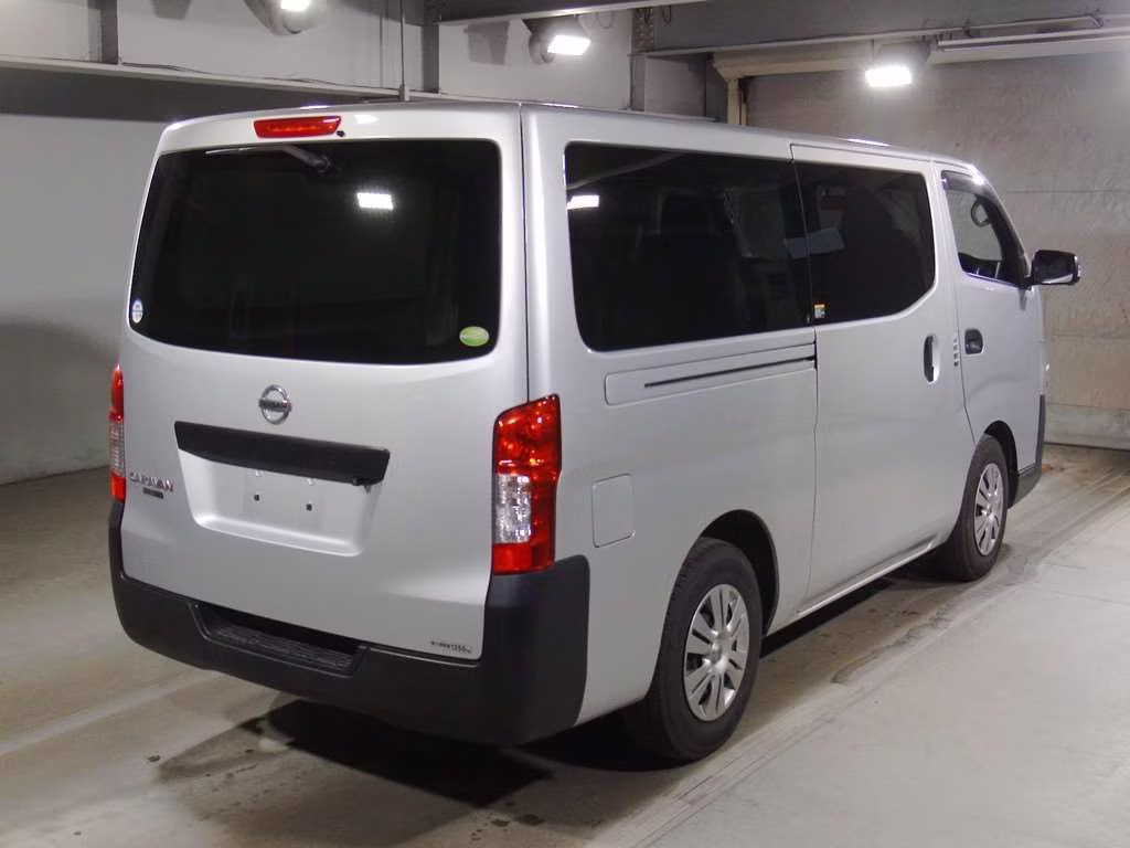 NISSAN NV350 CARAVAN
