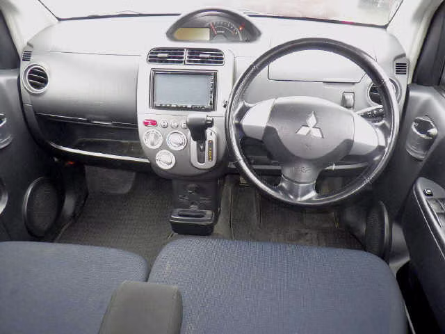 MITSUBISHI EK SPORT