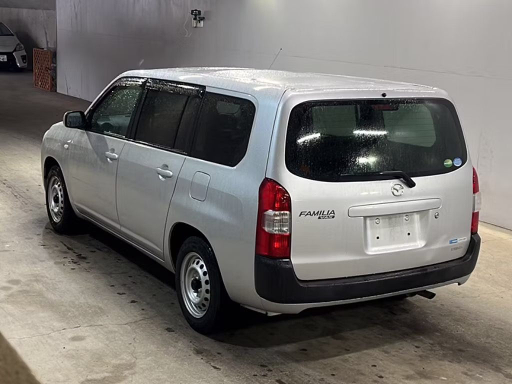 MAZDA FAMILIA