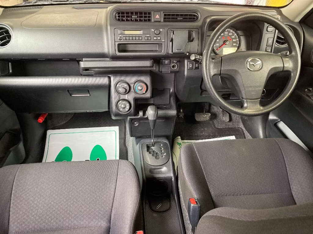 MAZDA FAMILIA