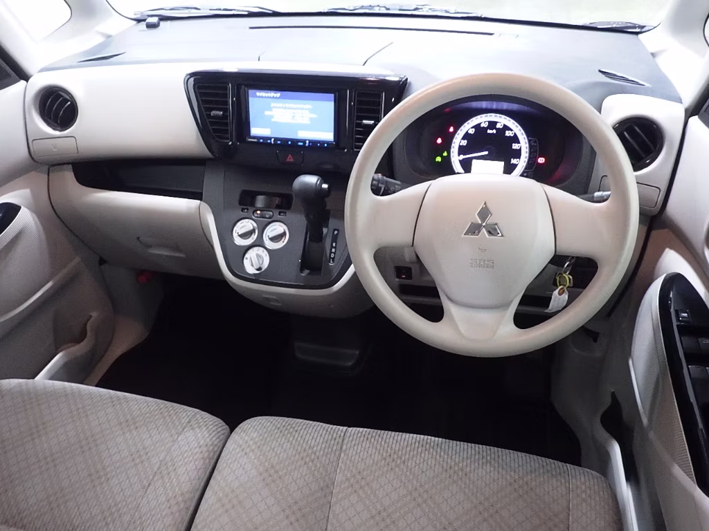 MITSUBISHI EK SPACE
