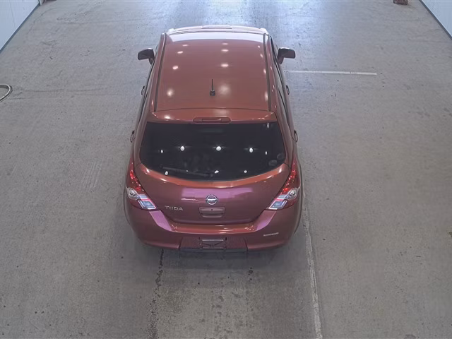 NISSAN TIIDA