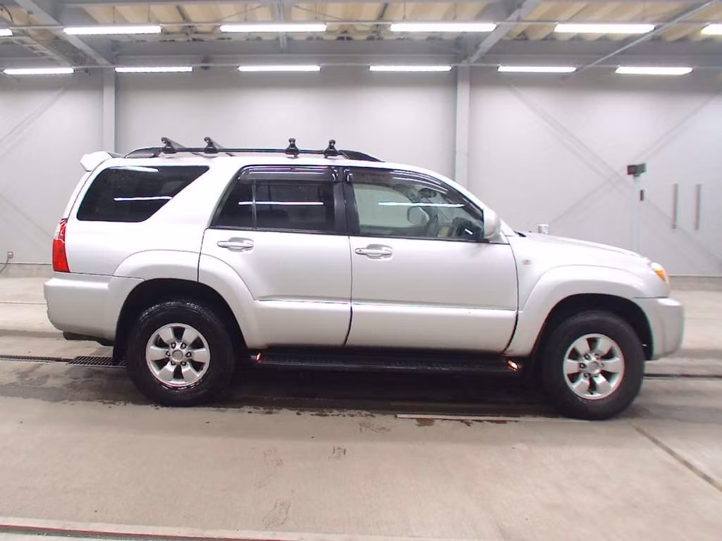 TOYOTA HILUX SURF