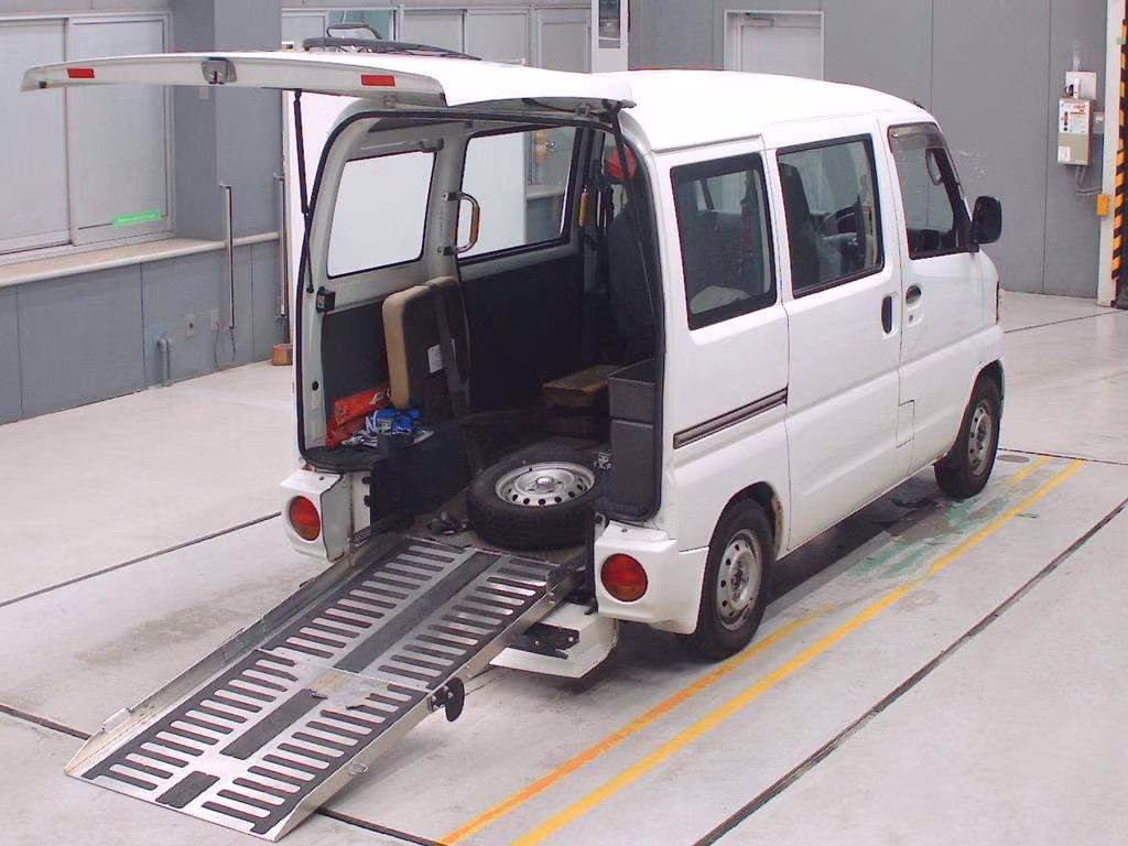 MITSUBISHI MINICAB