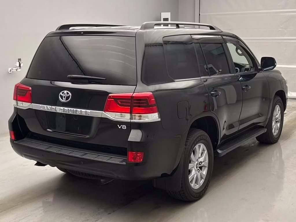 TOYOTA LAND CRUISER