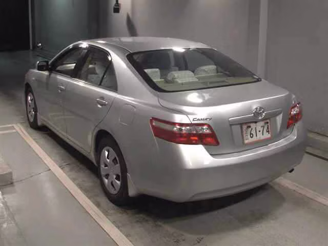 TOYOTA CAMRY