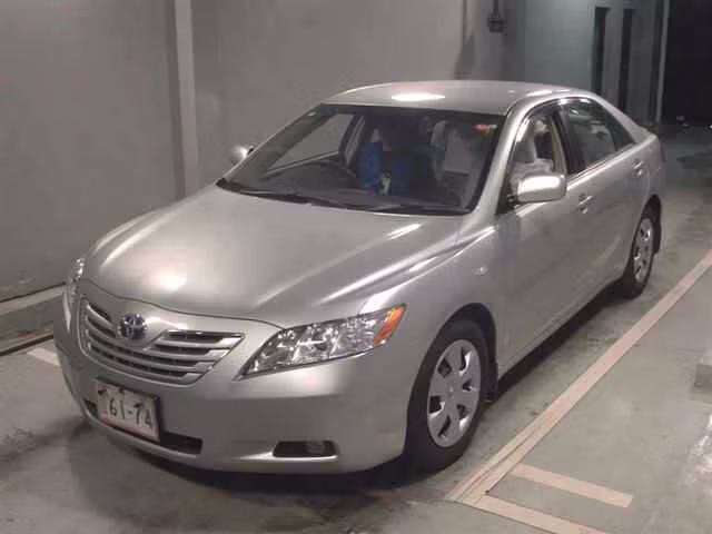 TOYOTA CAMRY