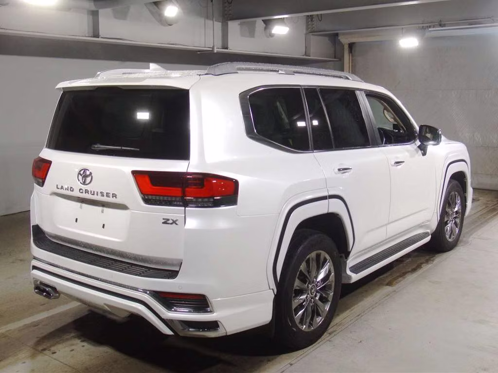 TOYOTA LAND CRUISER
