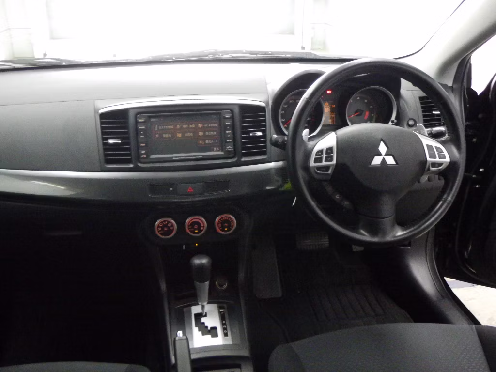 MITSUBISHI GALANT FORTIS