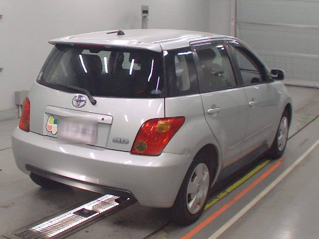 TOYOTA IST