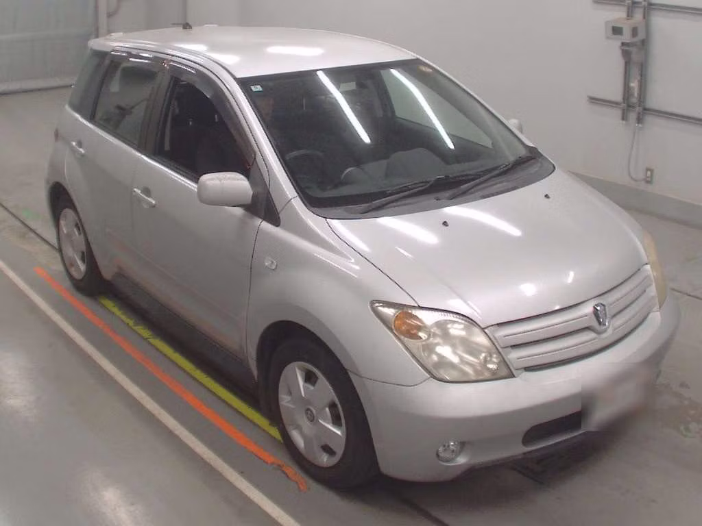 TOYOTA IST