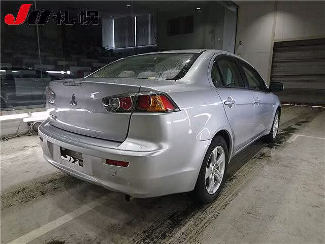 MITSUBISHI GALANT FORTIS