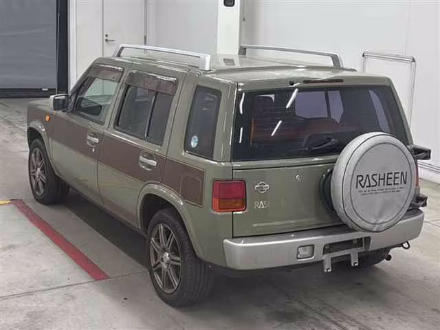 NISSAN RASHEEN