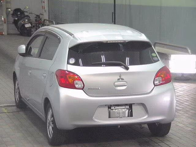 MITSUBISHI MIRAGE
