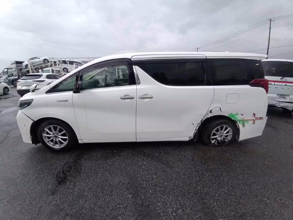 TOYOTA ALPHARD