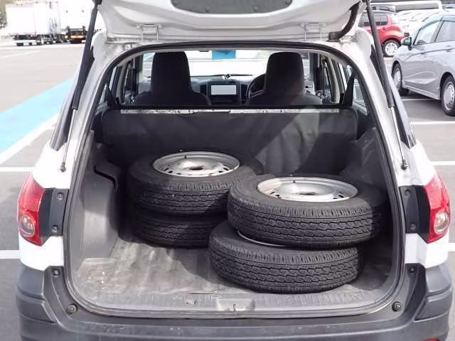 MAZDA FAMILIA