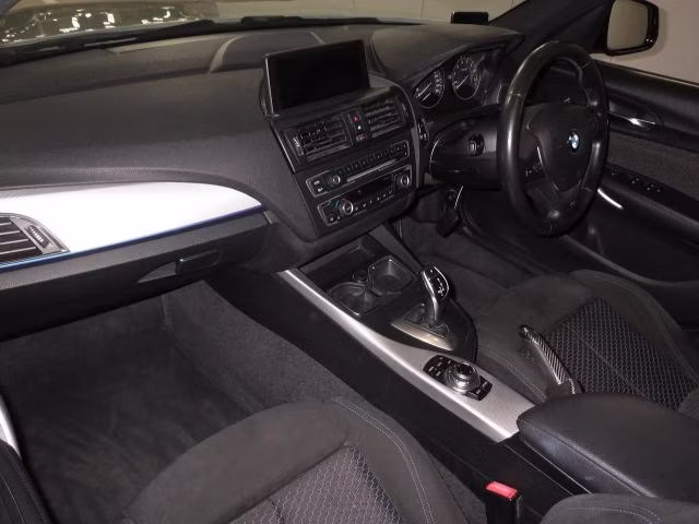 BMW 1-SERIES