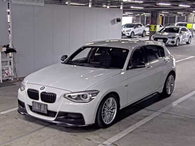 BMW 1-SERIES