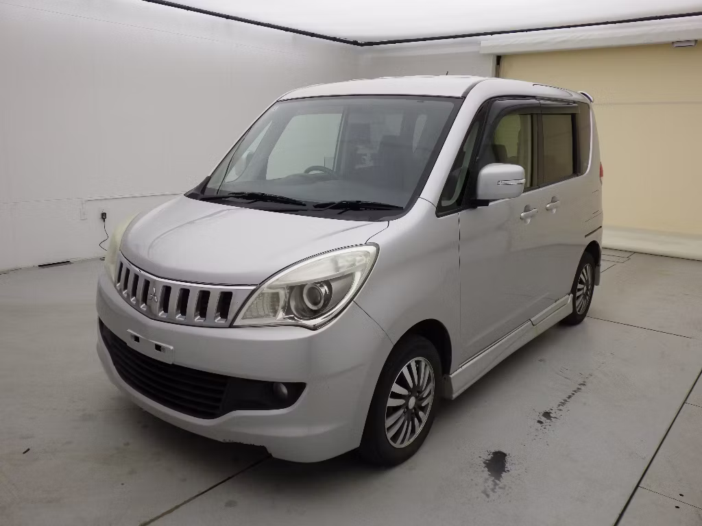 MITSUBISHI DELICA D:2