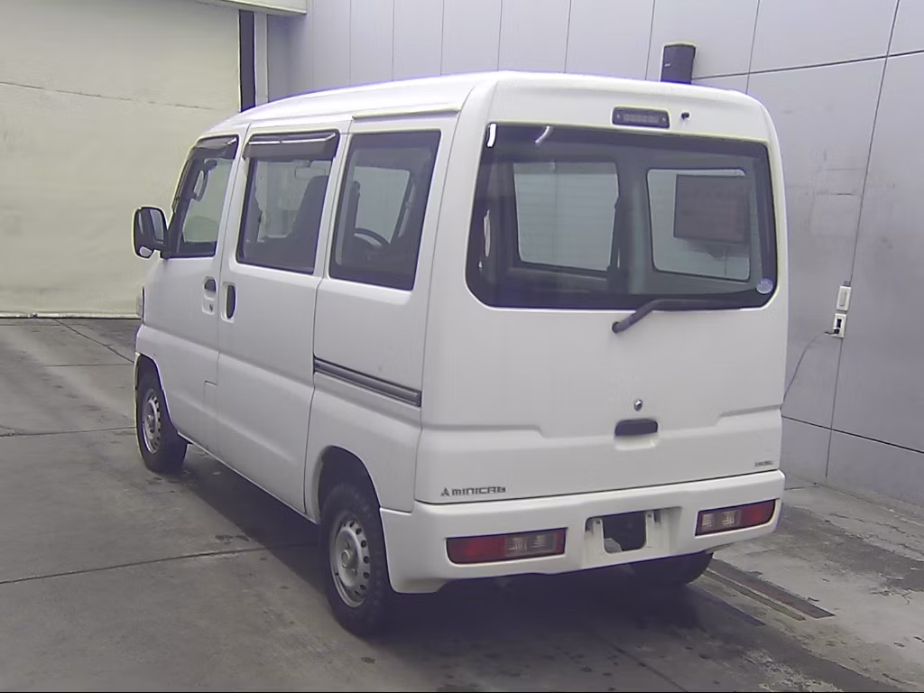MITSUBISHI MINICAB