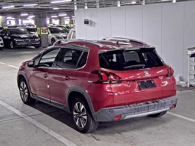 PEUGEOT 2008
