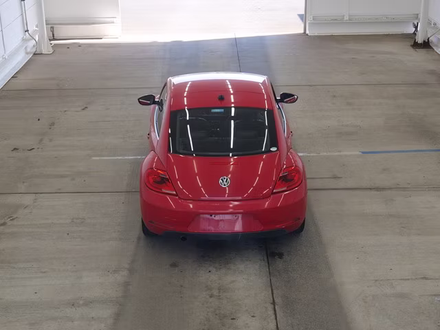 VOLKSWAGEN BEETLE